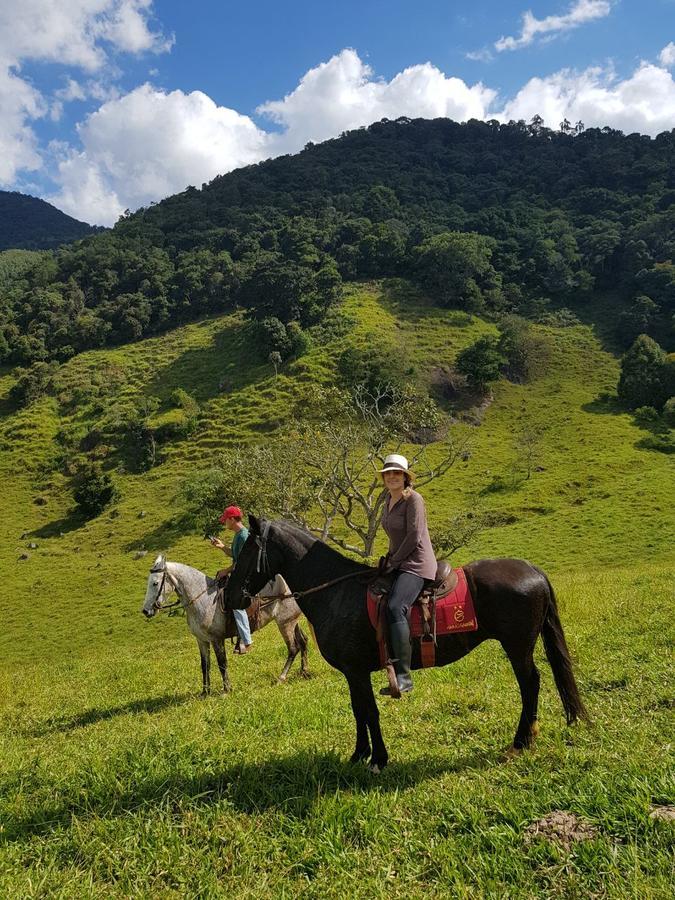 הוילה סנטו אנטוניו דו פינהאל Refugio Horse מראה חיצוני תמונה